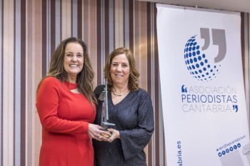 Asun Gómez Bueno y Dolores Gallardo. Foto: Roberto Ruiz.
