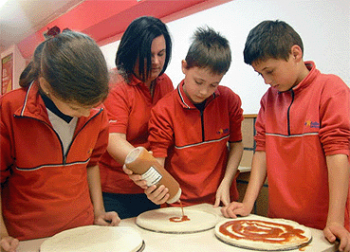 Preparando pizzas